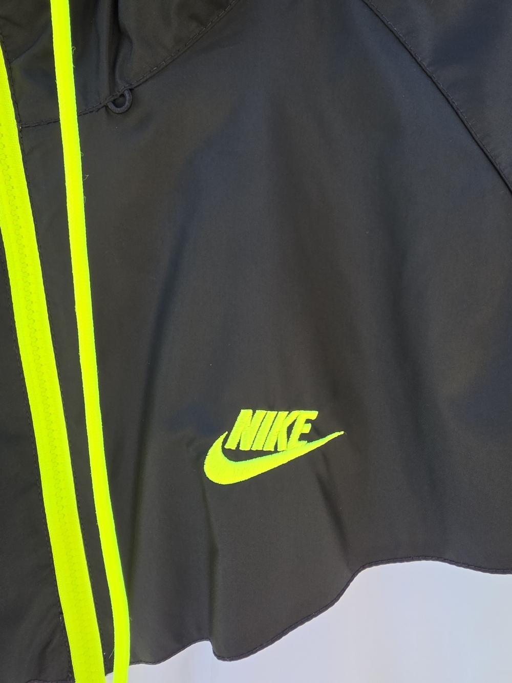 Nike Sportswear Windrunner Jacket XL White Black Volt Neon Green AR2191-103 - Picture 4 of 9